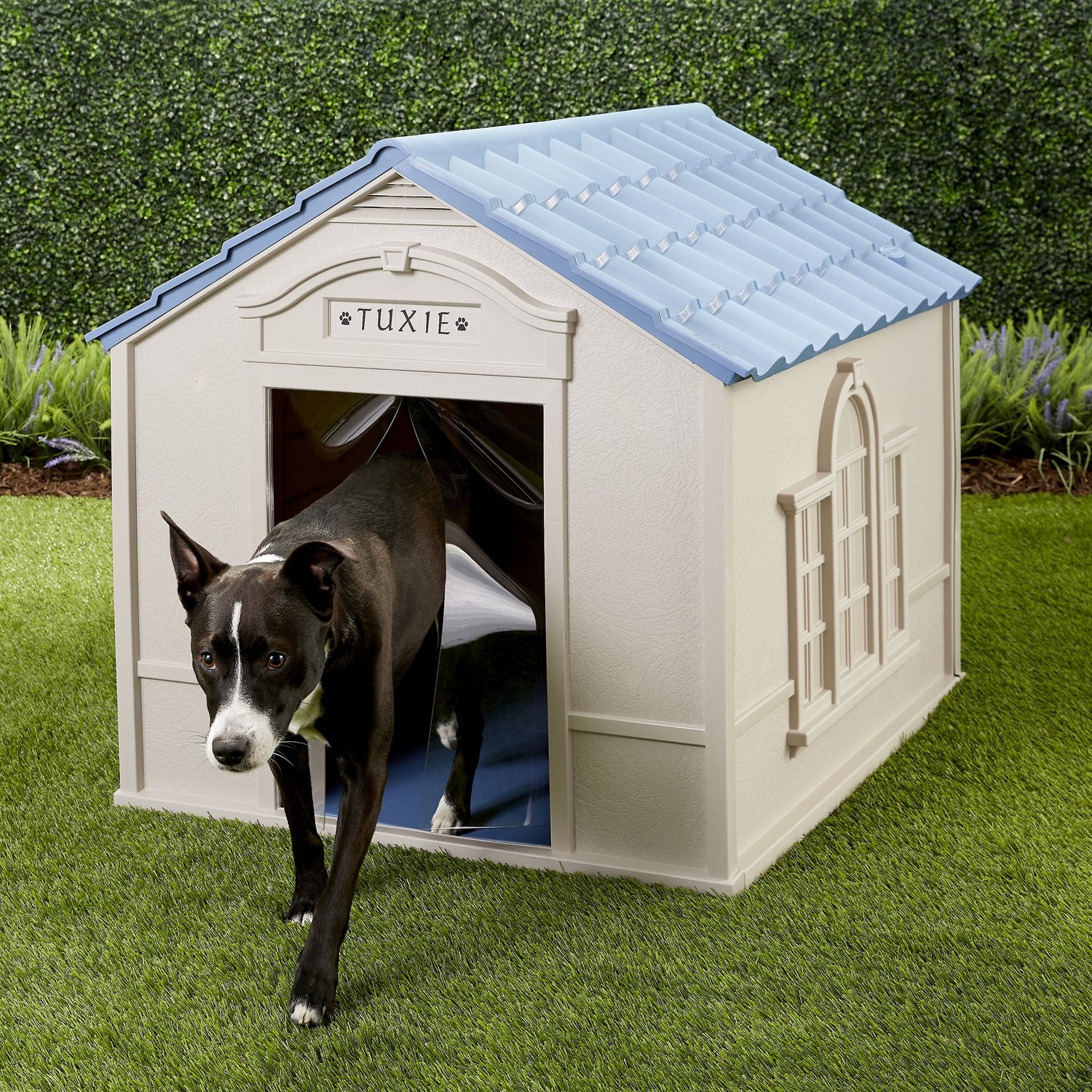 Suncast DH350 Dog House